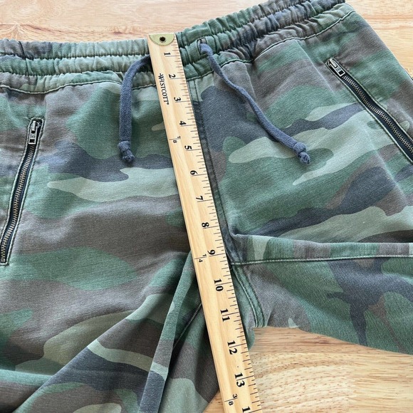 Aritzia Tna Alix Camo Jogger Pants Pull On Crop Zip Pockets Green Size XS - Picture 10 of 11